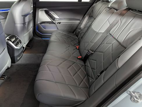 New 2026 BMW 760i xDrive image 48