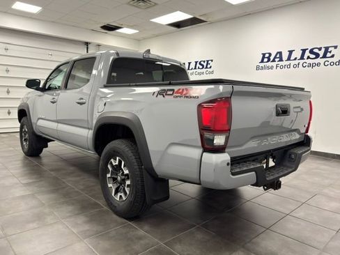 Used 2019 Toyota Tacoma TRD Off-Road AWD/4WD image 6
