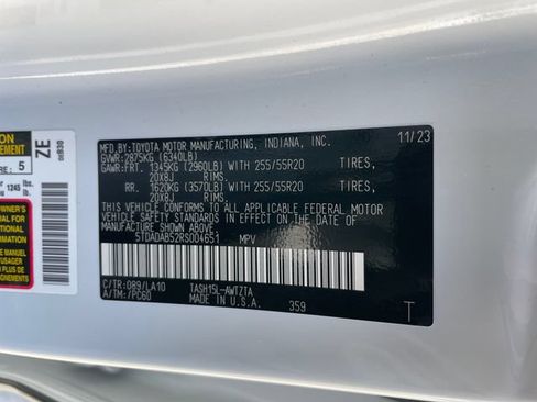 Used 2024 Toyota Grand Highlander AWD Hybrid image 33