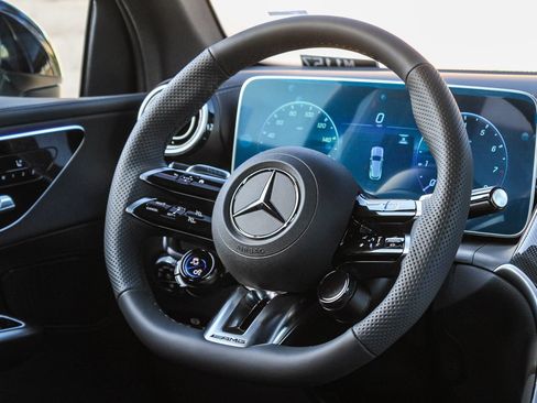 New 2026 Mercedes-Benz GLC 43 AMG 4MATIC image 15