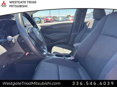 Used 2023 Toyota Corolla LE FWD image 9