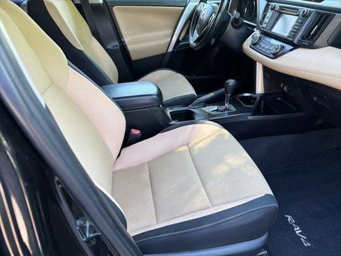 Used 2016 Toyota RAV4 XLE image 6