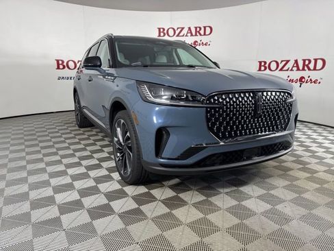 New 2025 Lincoln Aviator Reserve w/ Equipment Group 201A image 1