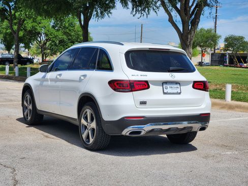 Used 2022 Mercedes-Benz GLC 300 image 4