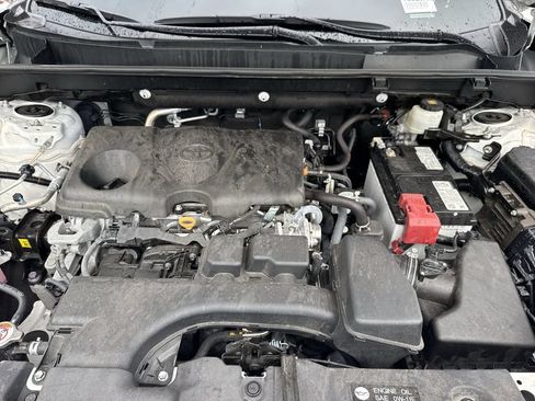 Used 2024 Toyota RAV4 XLE FWD image 58