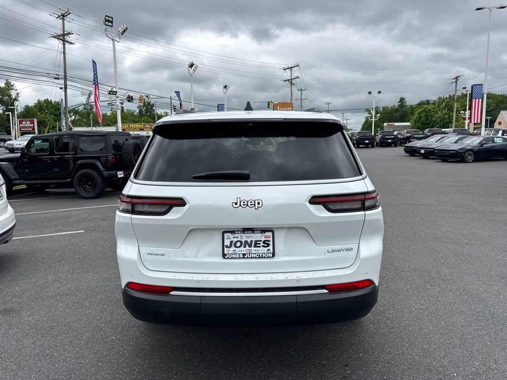 New 2026 Jeep Grand Cherokee L Limited w/ Luxury Tech Group II AWD/4WD image 6