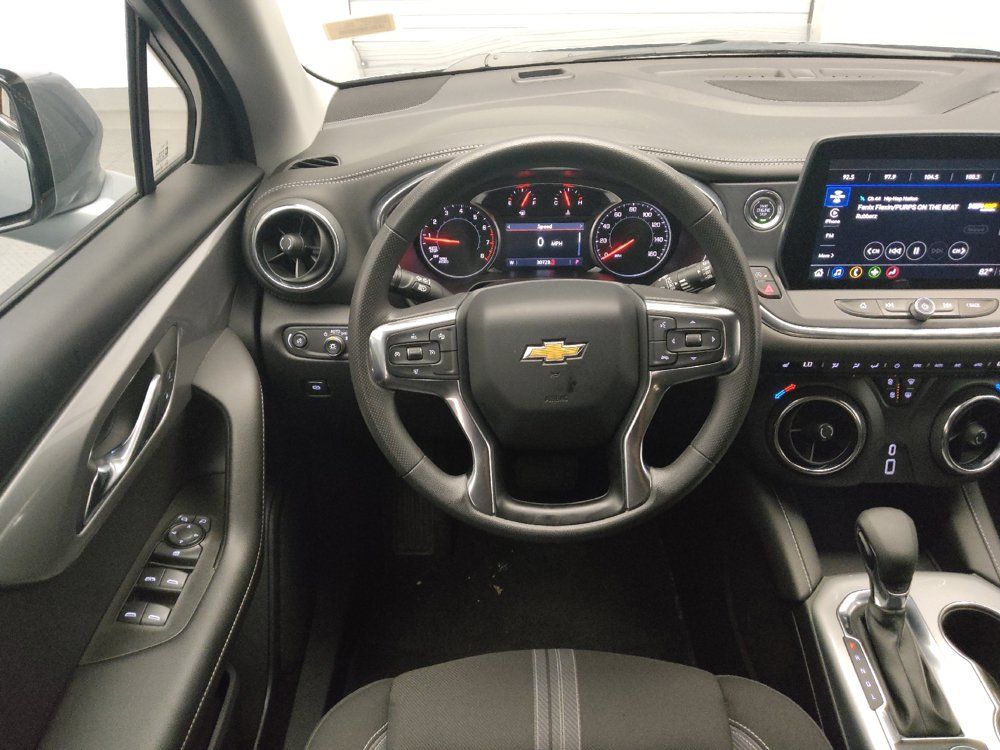Used 2025 Chevrolet Blazer LT AWD/4WD image 22