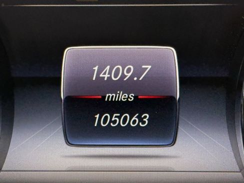 Used 2017 Mercedes-Benz E 300 image 13