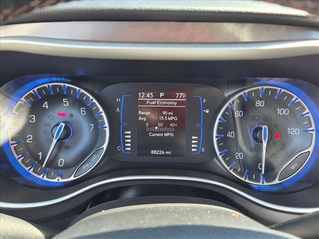Used 2020 Chrysler Pacifica Touring-L FWD image 11