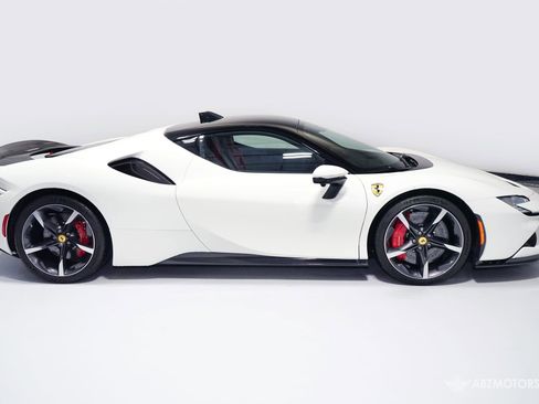 Used 2023 Ferrari SF90 Stradale AWD/4WD image 3