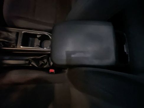 Used 2017 Toyota Tacoma TRD Sport w/ Tow Package AWD/4WD image 21