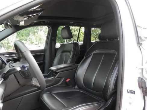 Used 2024 Jeep Grand Cherokee Limited 4xe AWD/4WD image 18