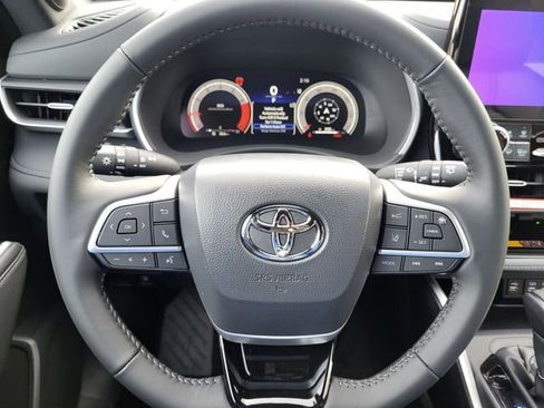 New 2026 Toyota Highlander XSE image 20