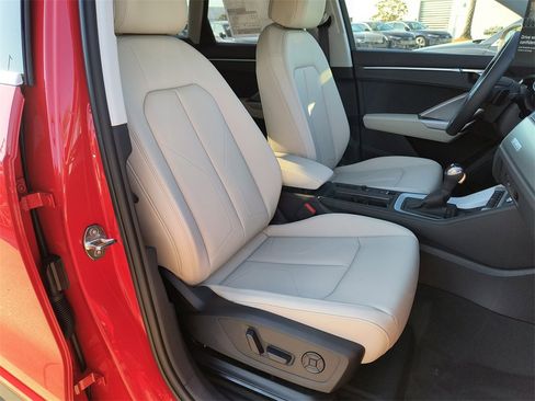 New 2025 Audi Q3 2.0T Premium Plus image 13