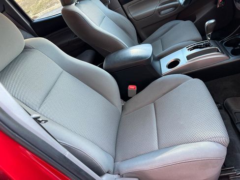 Used 2015 Toyota Tacoma 4x4 Double Cab w/ TRD Sport Package image 17