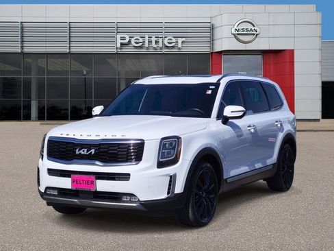 Used 2022 Kia Telluride SX w/ Towing Package image 3