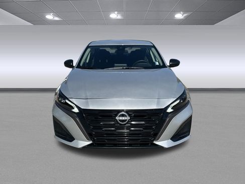 Used 2026 Nissan Altima 2.5 SV FWD image 8