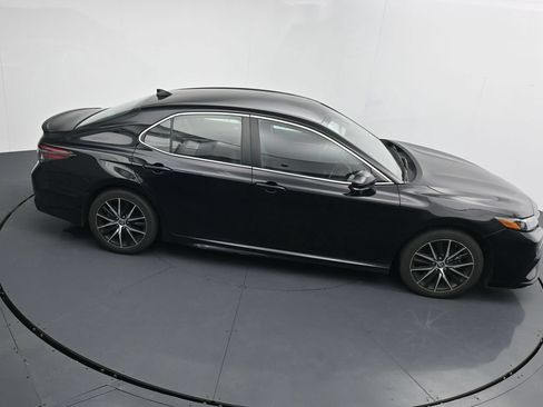 Used 2024 Toyota Camry SE FWD image 17