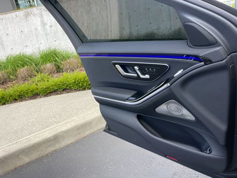 Used 2022 Mercedes-Benz S 500 4MATIC image 26