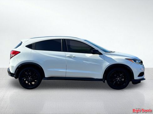 Used 2022 Honda HR-V Sport image 7