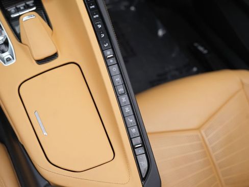 Used 2021 Chevrolet Corvette Stingray Preferred Cpe w/ Engine Appearance Package image 39