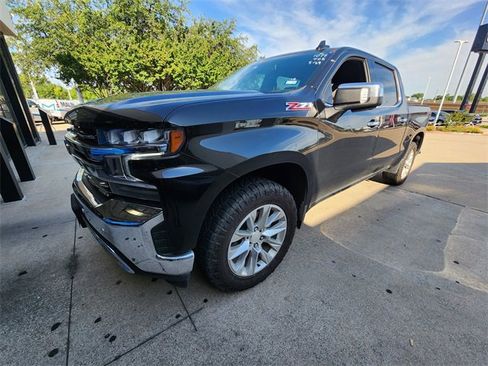 Used 2021 Chevrolet Silverado 1500 LTZ w/ Z71 Off-Road Package AWD/4WD image 2
