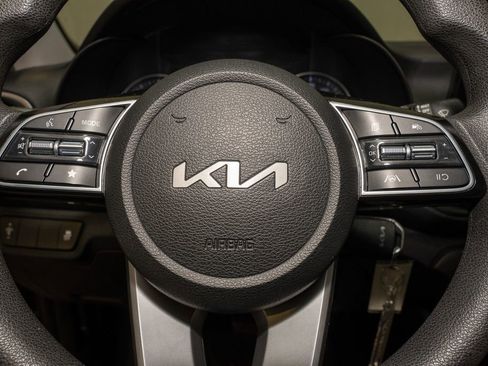 Certified 2023 Kia Forte LXS image 16