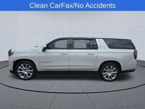 Used 2024 Chevrolet Suburban High Country AWD/4WD image 2