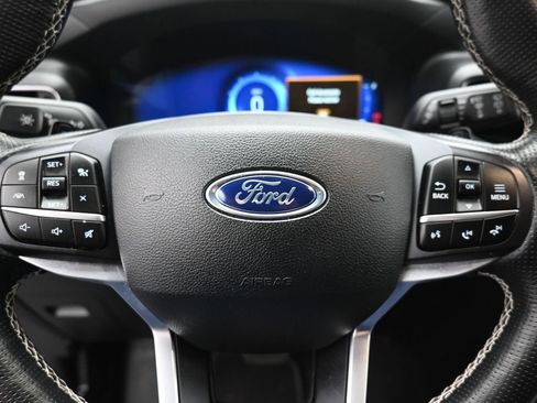 Certified 2020 Ford Explorer ST w/ ST Street Pack image 12