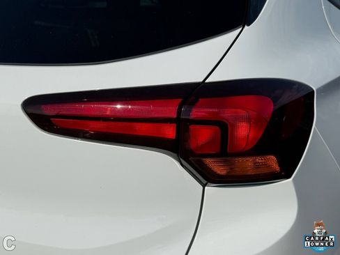 Certified 2026 Buick Encore GX Preferred w/ Advanced Technology Package AWD/4WD image 8