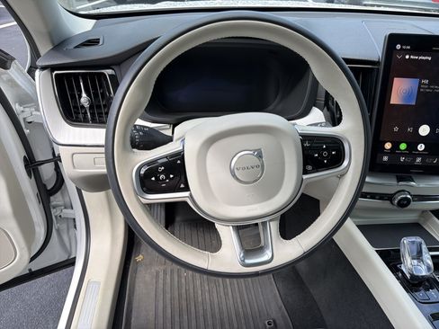 Certified 2026 Volvo XC60 B5 Ultra w/ Protection Package Premier AWD/4WD image 18