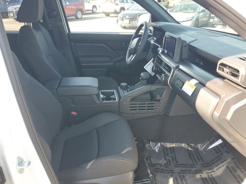 New 2026 Toyota 4Runner SR5 image 31