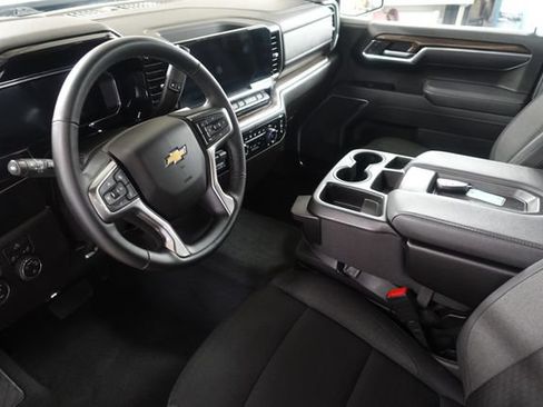 Used 2026 Chevrolet Silverado 1500 LT AWD/4WD image 10