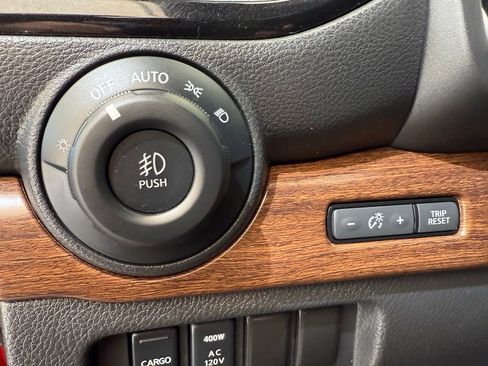 Used 2021 Nissan Titan Platinum Reserve w/ Moonroof Package AWD/4WD image 36