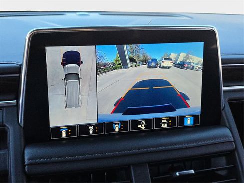 Used 2021 Chevrolet Tahoe LT w/ LT Signature Package image 31