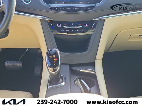 Used 2019 Cadillac XT5 Premium Luxury FWD image 20
