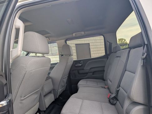 Used 2018 Chevrolet Silverado 1500 Custom image 18