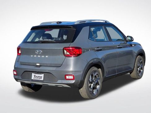 Used 2026 Hyundai Venue SEL FWD image 3