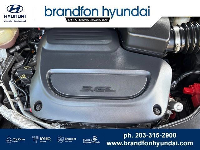 Used 2020 Chrysler Pacifica Touring-L FWD image 33