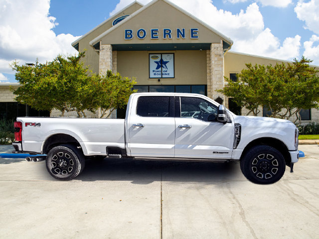 Used 2024 Ford F350 Platinum w/ FX4 Off-Road Package AWD/4WD image 4