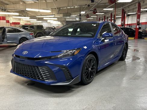 Certified 2026 Toyota Camry SE w/ Convenience Package FWD image 49