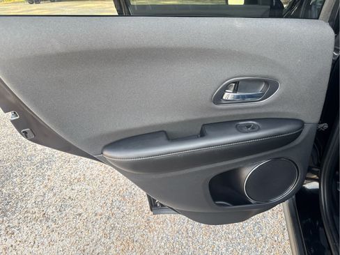 Used 2021 Honda HR-V EX image 33