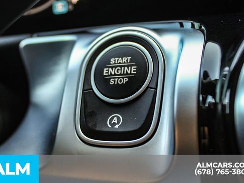 Used 2024 Mercedes-Benz GLB 250 4MATIC image 29