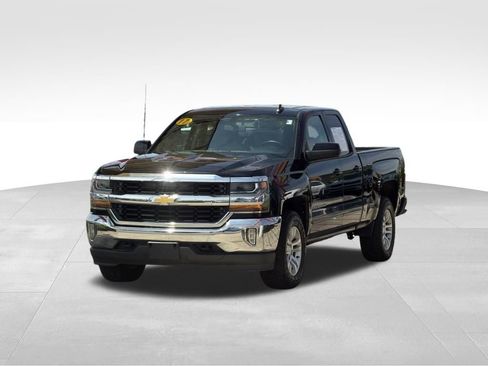Used 2017 Chevrolet Silverado 1500 LT w/ All Star Edition AWD/4WD image 25
