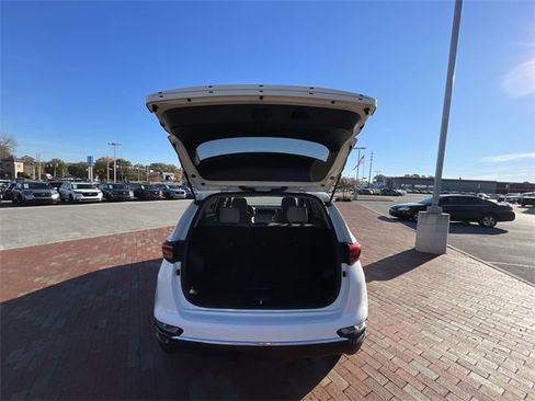 Used 2020 Kia Sportage LX image 34