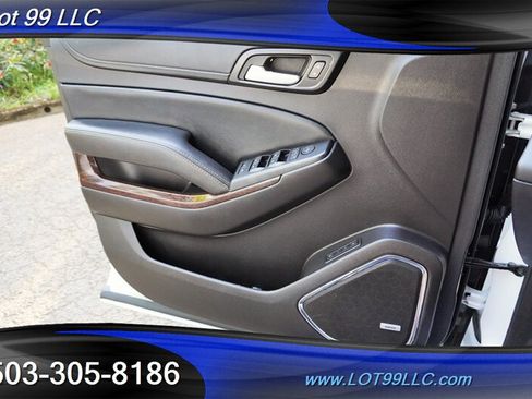 Used 2016 GMC Yukon SLT w/ Open Road Package AWD/4WD image 30