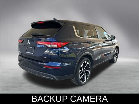 Used 2024 Mitsubishi Outlander SE Black Edition AWD/4WD image 4
