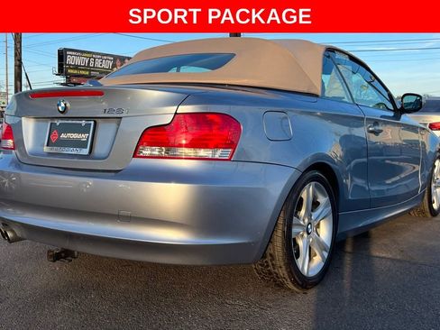 Used 2010 BMW 128i Convertible image 7