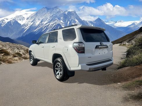Certified 2020 Toyota 4Runner TRD Off-Road Premium image 3