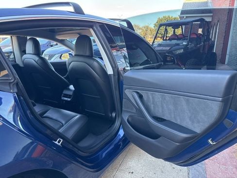 Used 2020 Tesla Model 3 Long Range image 45
